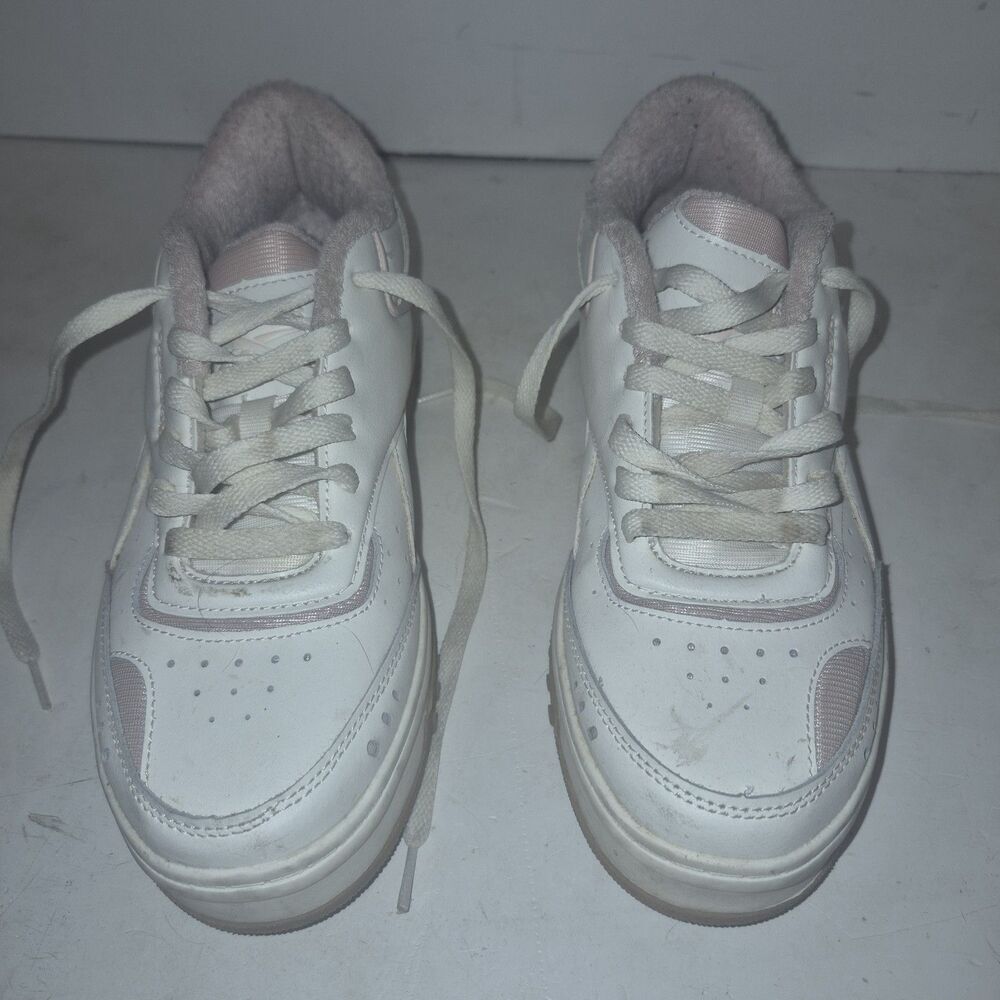 Size 10- Reebok G Geo Tech Pink